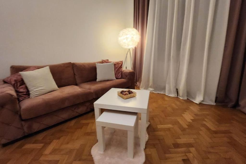 Apartment City Apartment *
